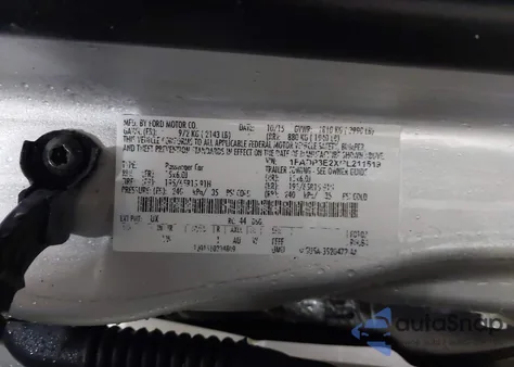 2016 Ford Focus S из США, поврежденный, VIN 1FADP3E2XGL211519